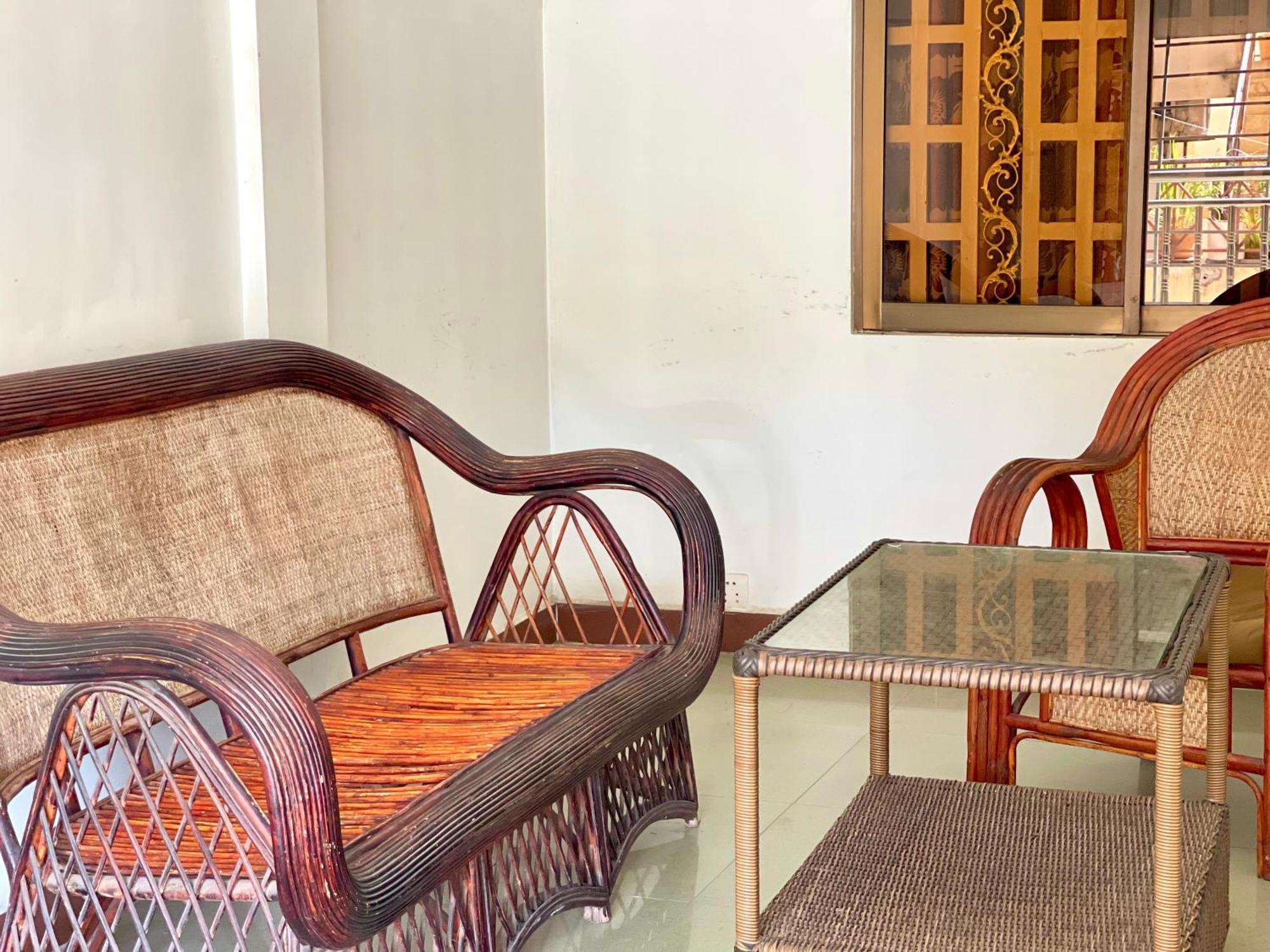 Rs Central Apartments - 200M To Royal Palace Phnom Penh Exteriör bild