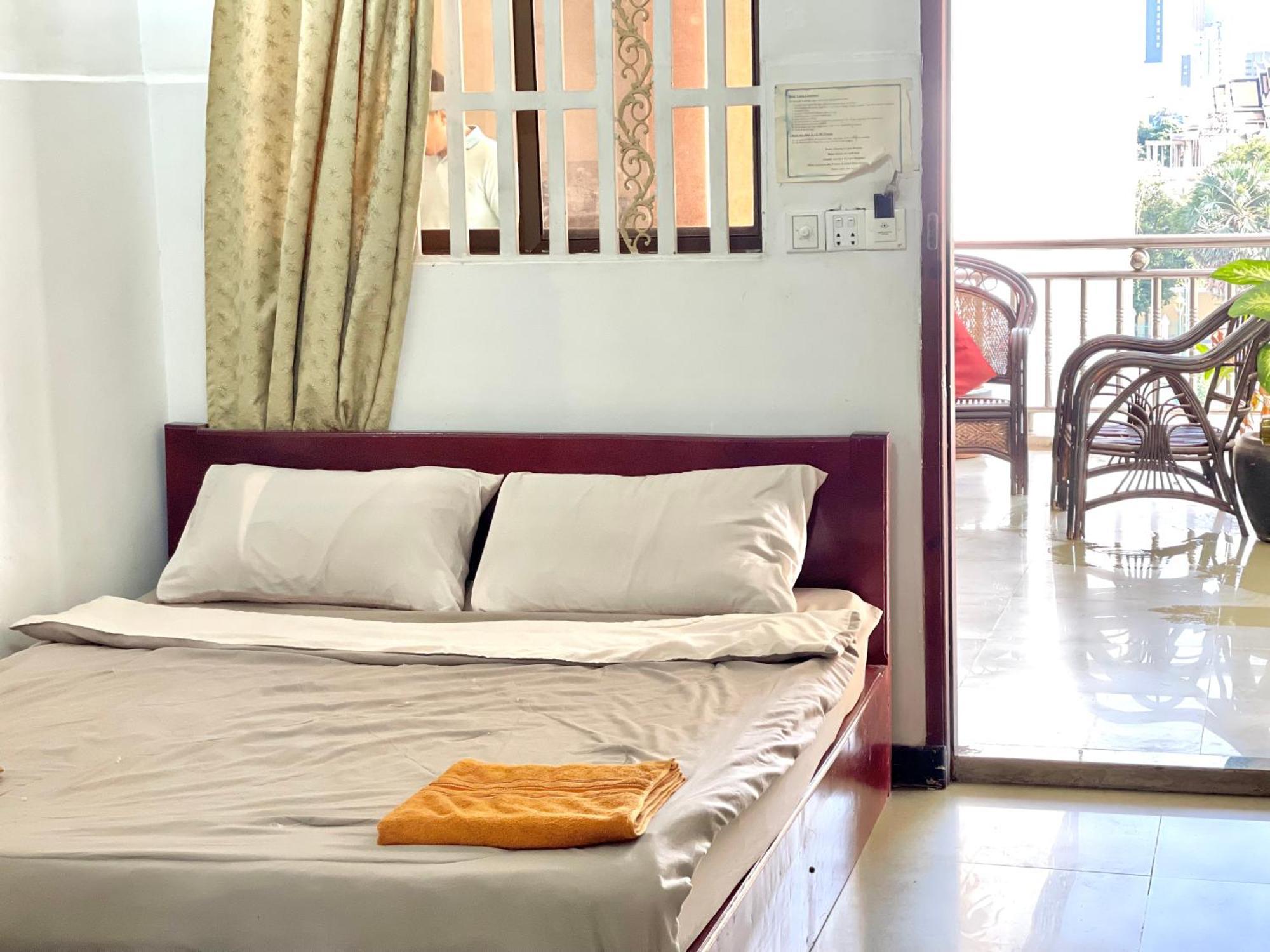 Rs Central Apartments - 200M To Royal Palace Phnom Penh Exteriör bild