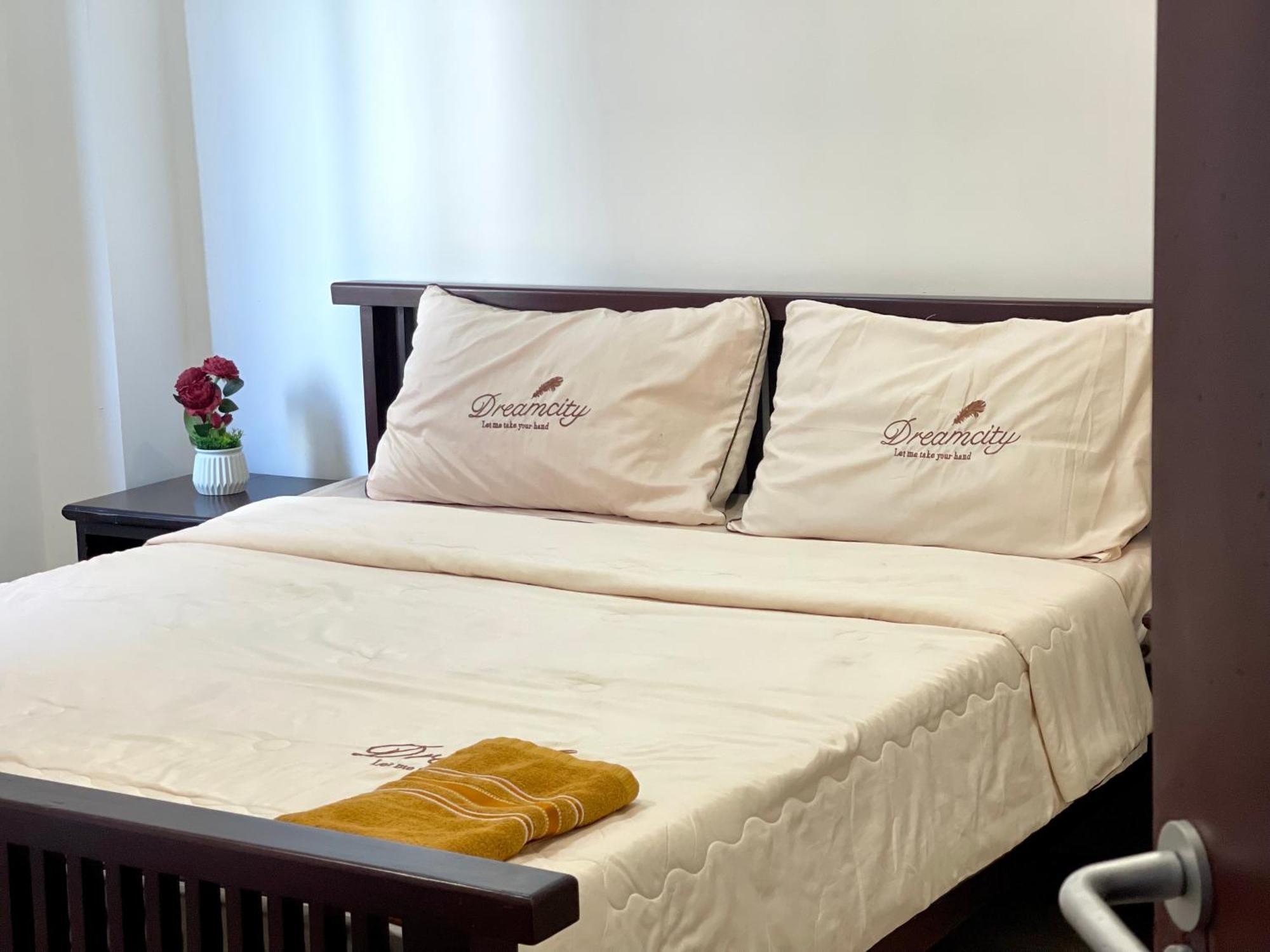 Rs Central Apartments - 200M To Royal Palace Phnom Penh Exteriör bild